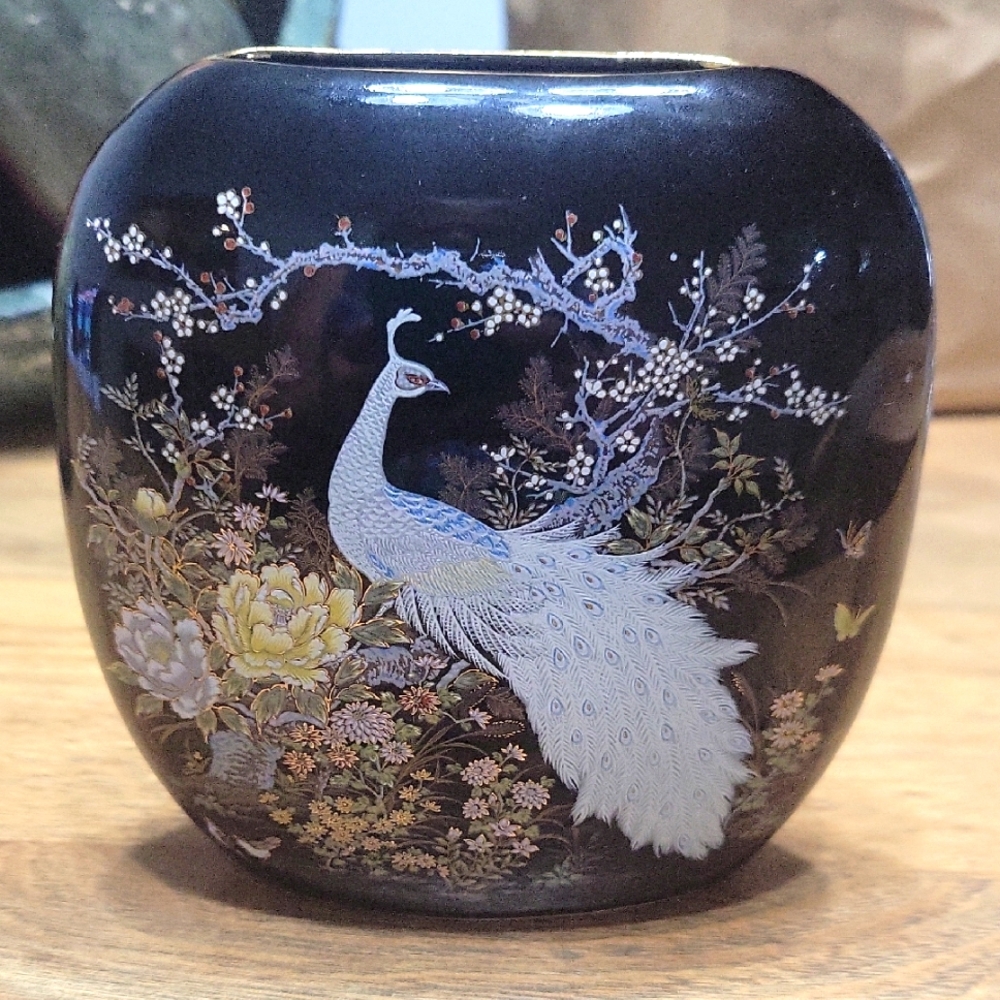Shibata Black & Gold Vase with Peacock And Butterfly Design